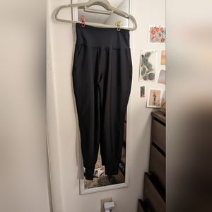 Old navy powersoft joggers black medium petite